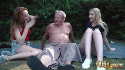 Grandpa 70 years old fucks young 18 yo girls licks pussy and cums on tits - porntry.com