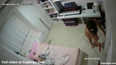 Ipcam Daily Routine Of A Young Girl In Her Room - hclips.com